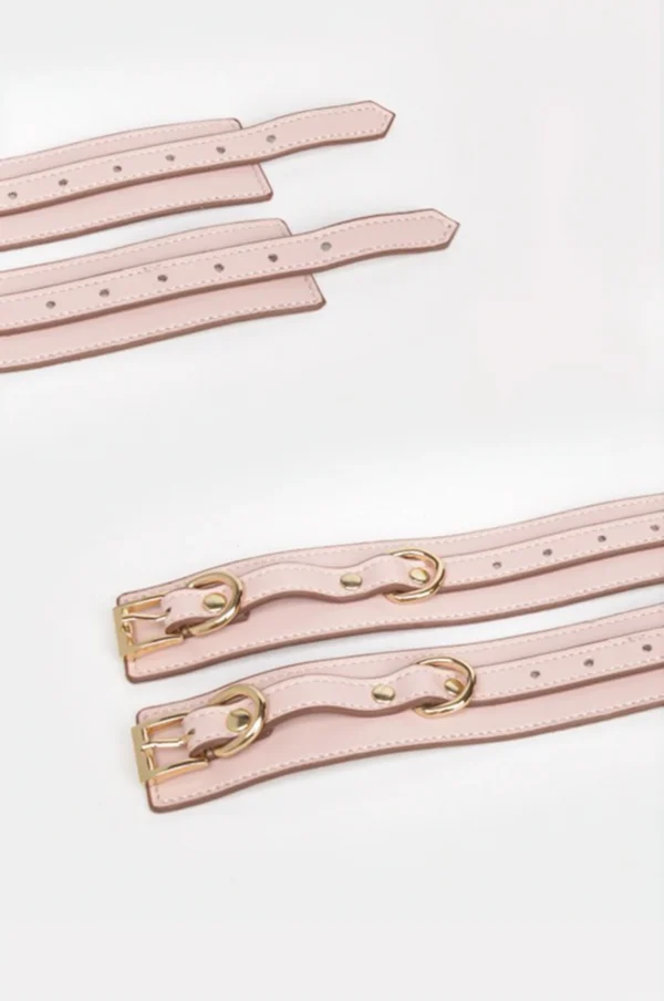 Pulgarias de bondage de cuero vegano