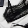 Conjunto de Bralette de Encaje Negro