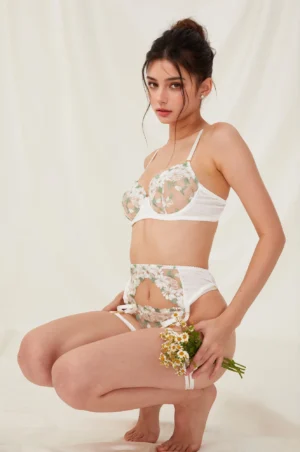 Conjunto de Lencería de Encaje Floral Blanco
