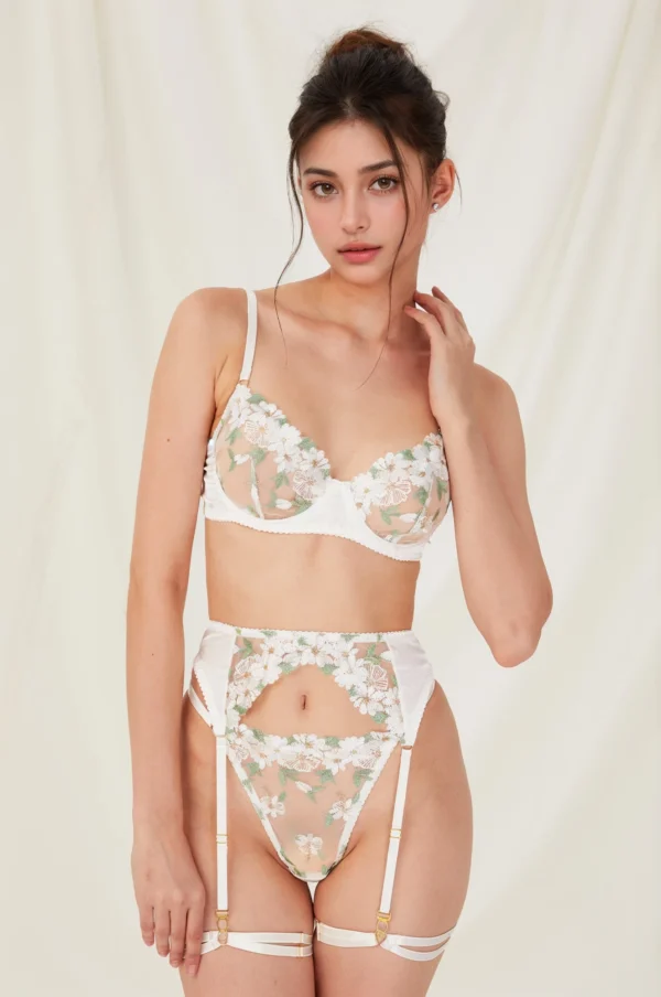 Conjunto de Lencería de Encaje Floral Blanco