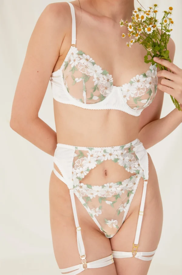 Conjunto de Lencería de Encaje Floral Blanco