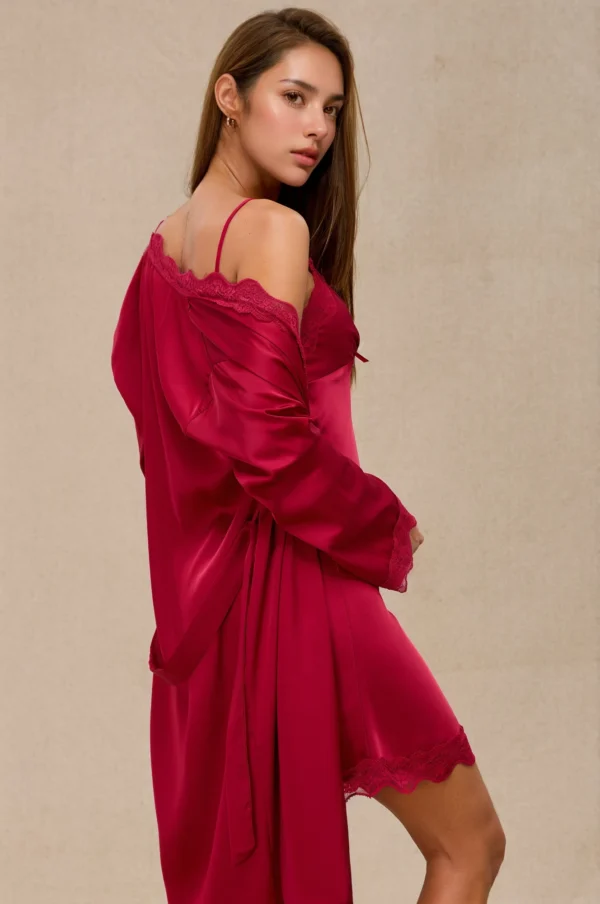 Conjunto de camisilla y kimono de satén rojo