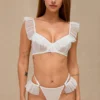 Conjunto de Lencería Blanco con Volantes,